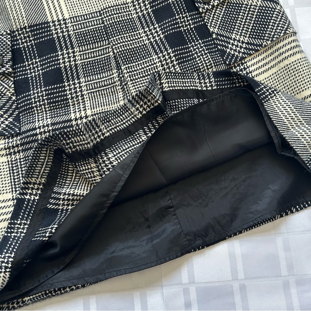Dalia Vintage Black & White Tweed Cargo Pocket Knit Mini Skirt - Picture 9 of 12